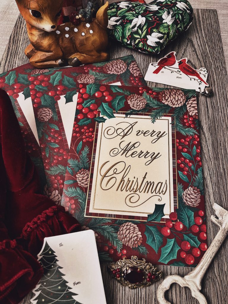 Traditional Holiday Cards: ⁣A Timeless‍ Tradition