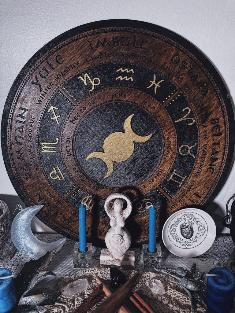 Tour of a Pagan witch's Imbolc altar