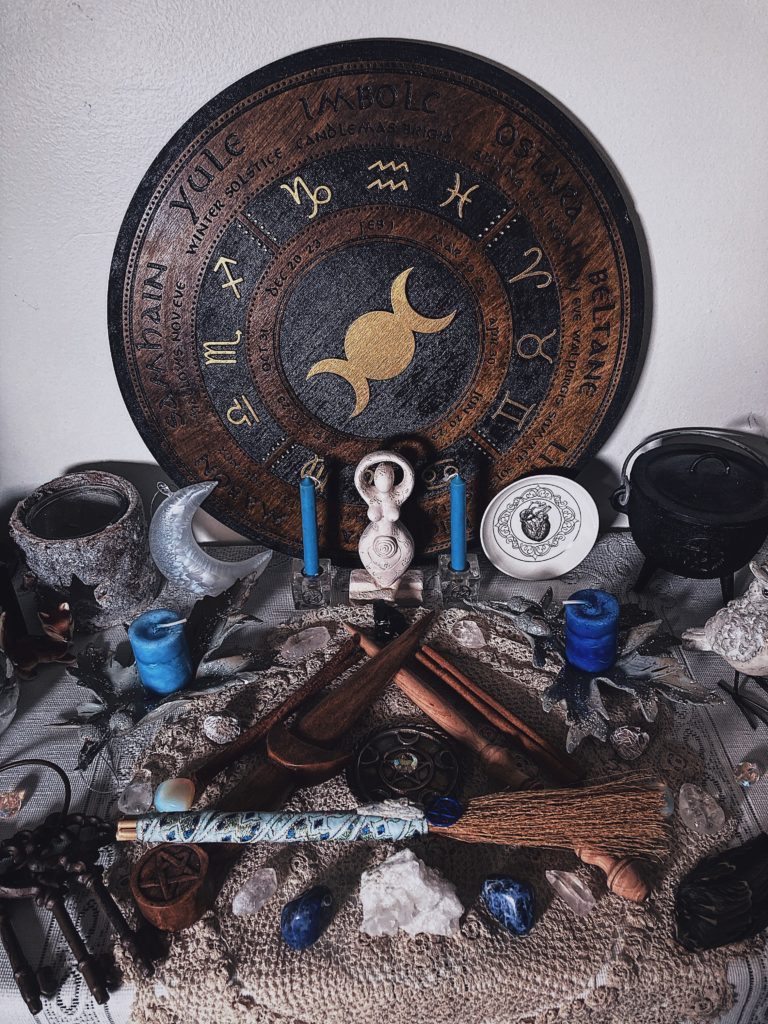 Tour of a Pagan witch's Imbolc altar