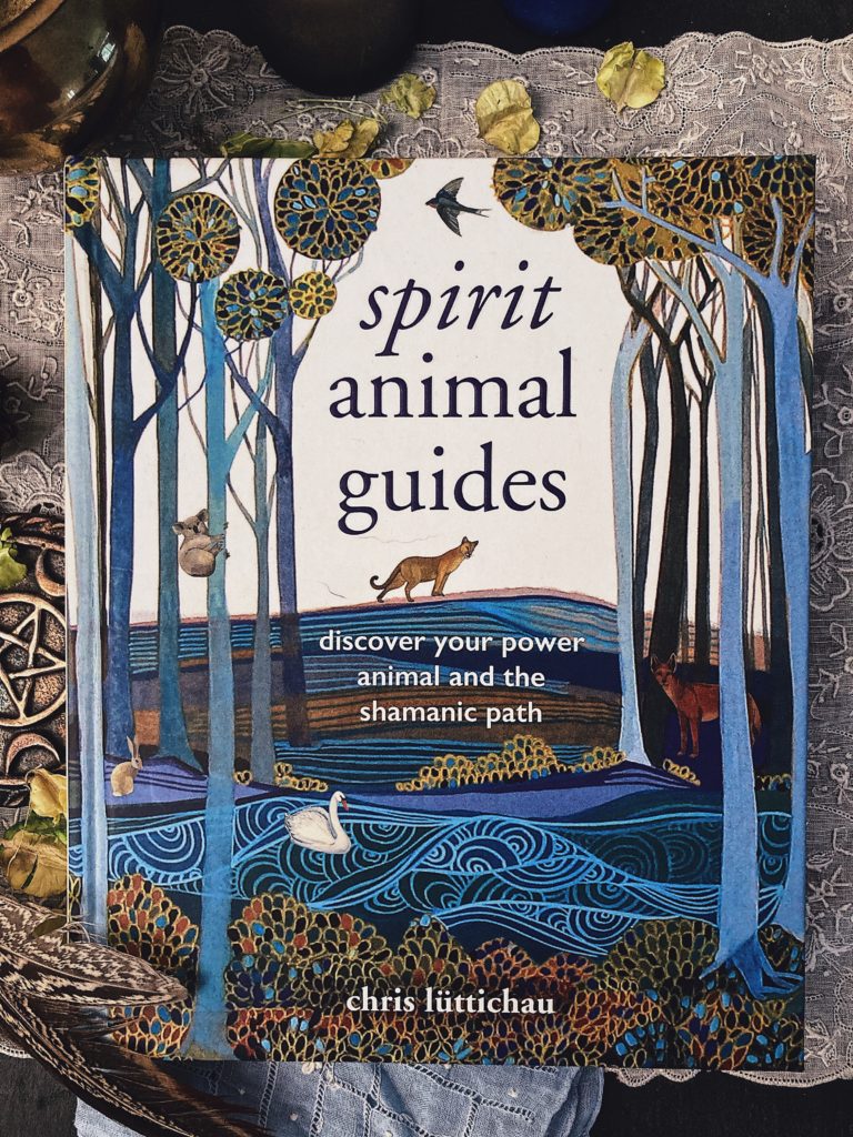 Book Review: Spirit Animal Guides by Chris Luttichau